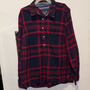 Women’s Tommy Hilfiger Red and Black Plaid Shirt 1/4 Button up